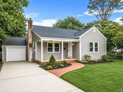 2 Storey Avenue