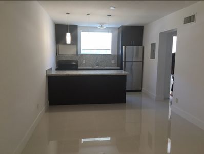 1025 SW 7th Ave APT 6