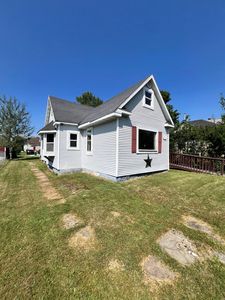 211 Ethel St