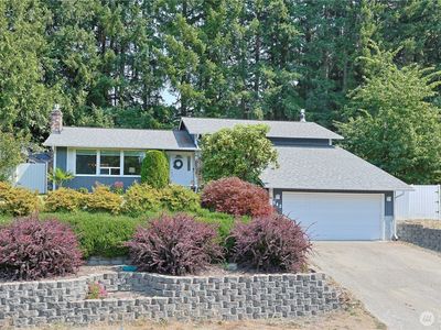 543 NE Conifer Drive