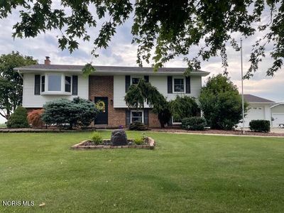 Property at 25410 Fostoria Rd, Genoa, OH