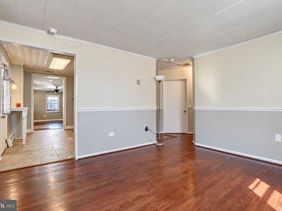936 Barron Ave