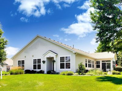 Property at 1450 W Ludington Cir, Romeoville, IL