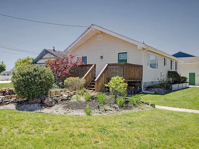 806 E Shore Dr