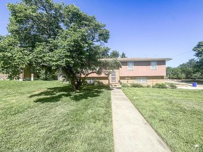 Property at 1417 Skyline Dr, Junction City, KS