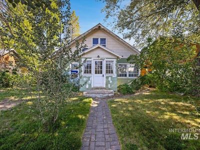 Property at 227 Garnet Ave E, Fairfield, ID