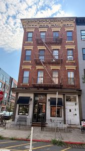 133 Madison St APT 2R