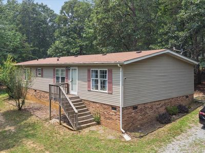 555 Knoll Woods Dr