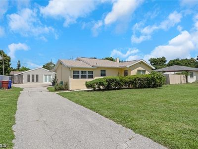 1857 Sunset Pl
