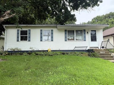 Property at 1706 W 1st St, Dixon, IL