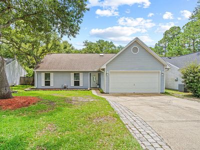 1055 Emerald Ln