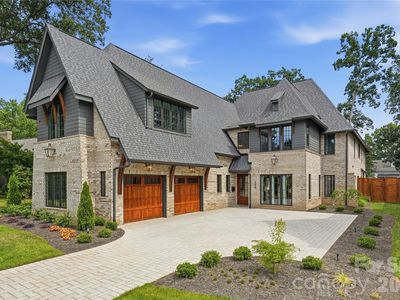 154 N Canterbury Rd