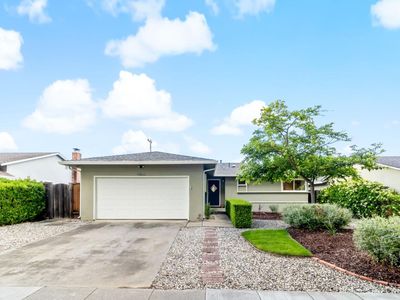 4935 Rhonda Dr