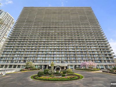 1530 Palisade Ave APT 23E