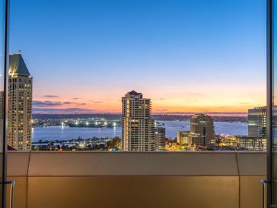 645 Front St UNIT 2204