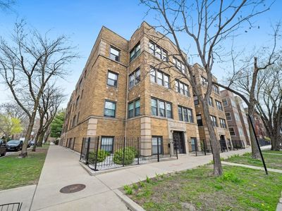 1522 W Addison St APT 1
