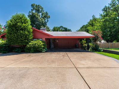 607 Melody Ln