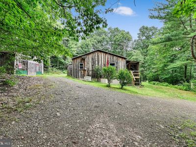 100 Lighthouse Ln