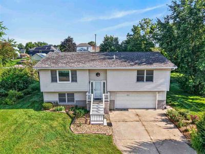 Property at 220 W Main St, Oxford, IA