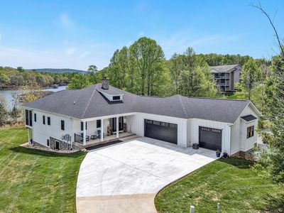 1112 Coves End Rd
