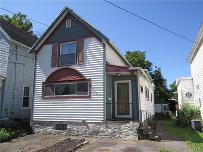 53 W River St