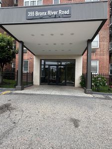 355 Bronx River Road #1B