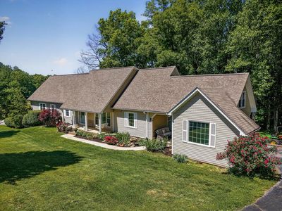 2246 Hidden Cove Rd