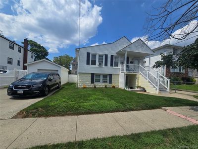 76 2nd Avenue