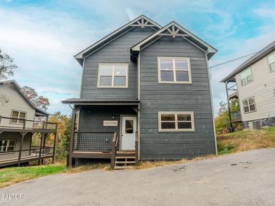 2043 Eagle Feather Dr