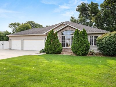 635 Magnolia Ln
