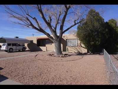 913 California St SE