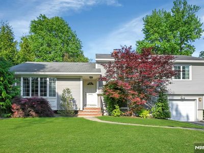 Property at 34 Eastbrook Dr, River Edge, NJ