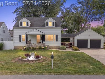5563 Central Dr