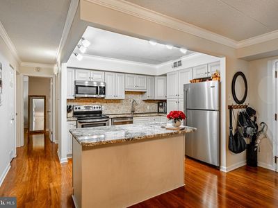 11118 Valley Forge Cir #1118