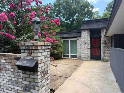19 Westridge Dr