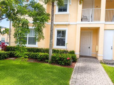 230 SE 29th Ave Unit 1