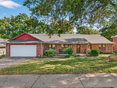 1222 Lariat Dr