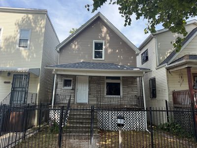 4902 W Gladys Ave