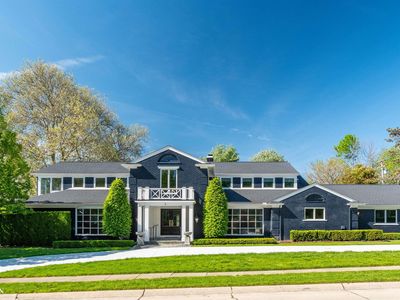 89 Lake Shore Rd