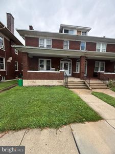 109 W Cottage Pl