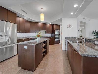 24011 Via Castella Dr APT 2104