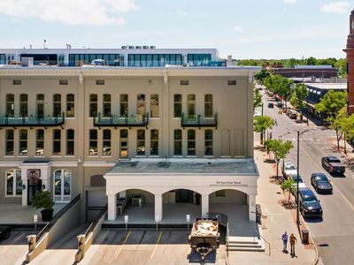 109 E Front St #210