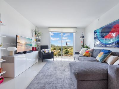 3000 Coral Way APT 606
