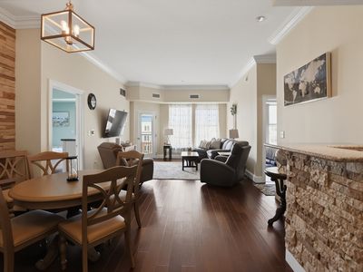 36 Village Rd APT 714
