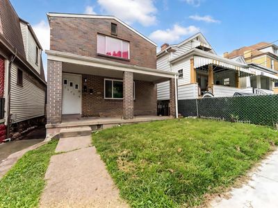 1315 Woodward Ave