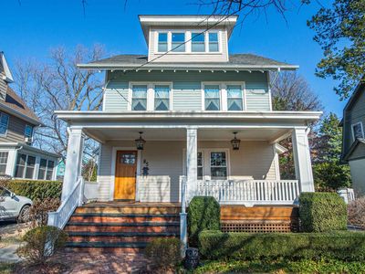 85 Evergreen Ave