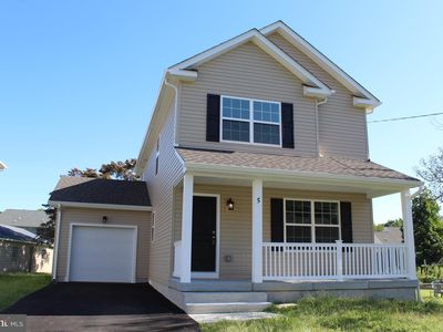5 Buttonwood Ave
