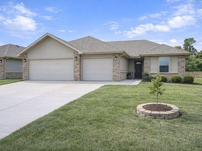 485 W Melody Ln