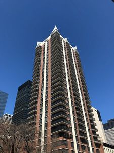 255 E 49th St APT 10B