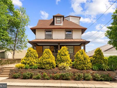 11 E Spring Ave
